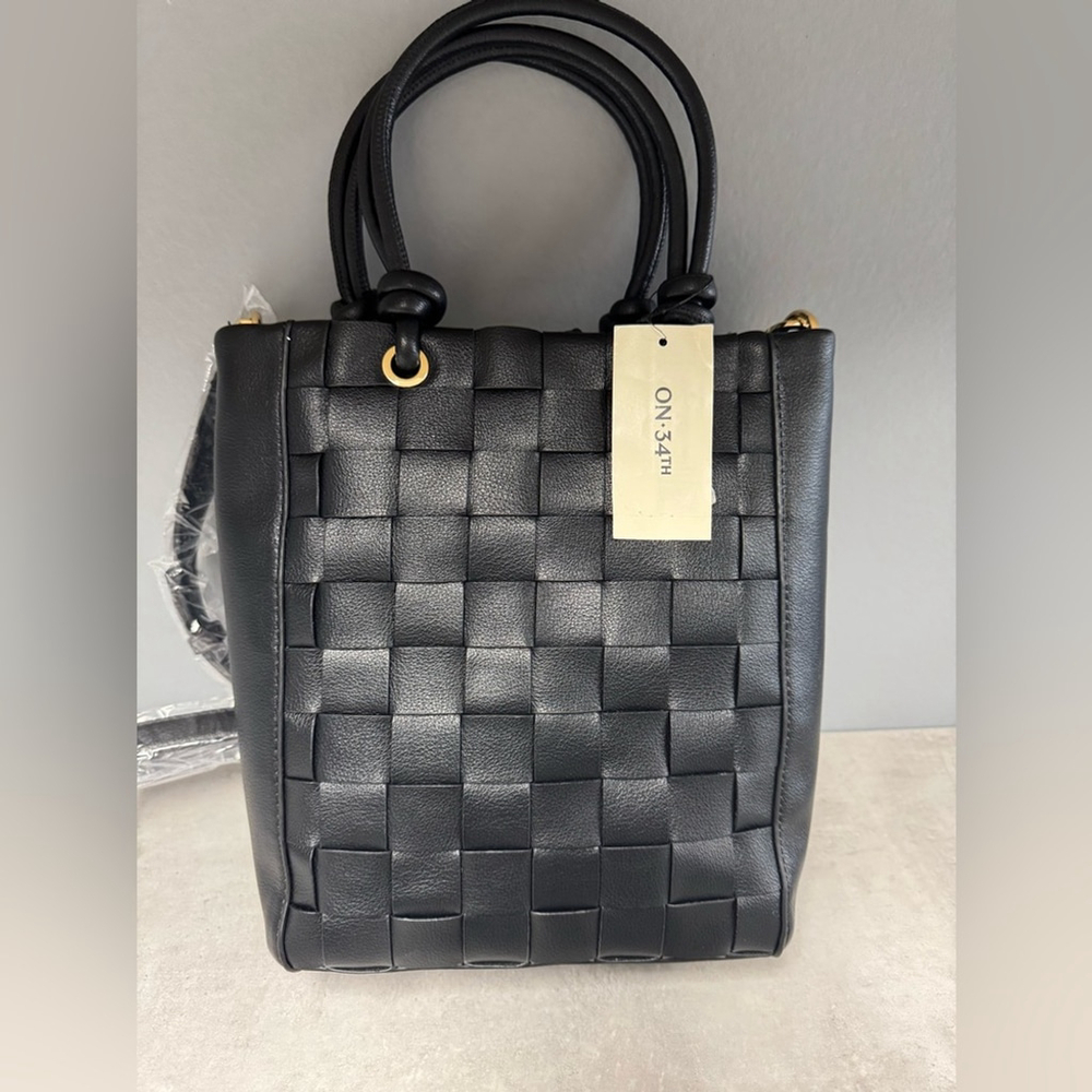 NWT- Chic Black Woven Tote Bag - Picture 5 of 11